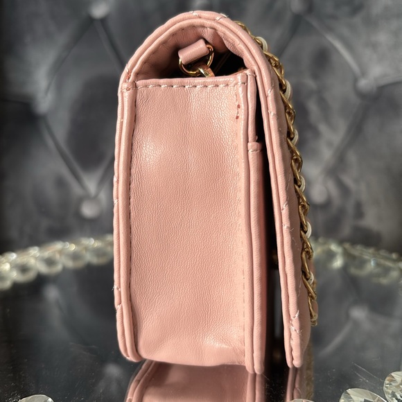 Badgley Mischka crossbody in vegan leather NWT - Picture 3 of 9